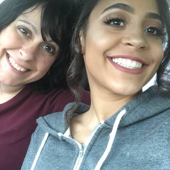 Meet your Posher, Quarizmah - Picture 1 of 1